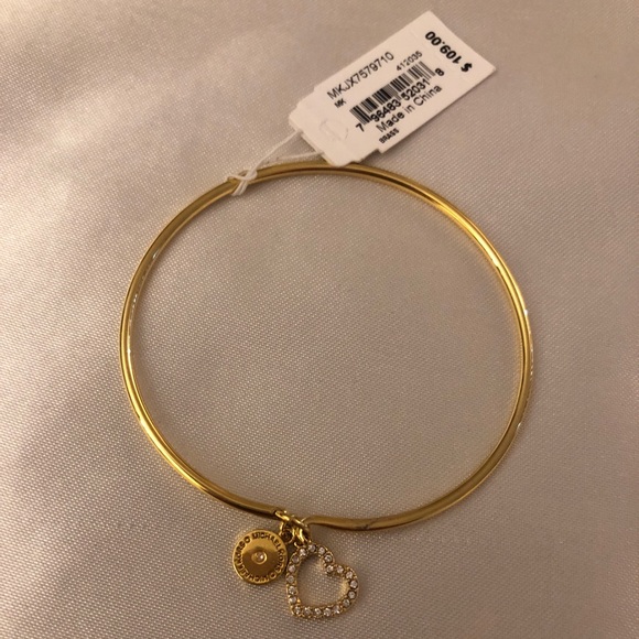 Michael Kors Gold Plated Over Brass Bangle With Logo & Heart Charms NWT - Picture 2 of 10